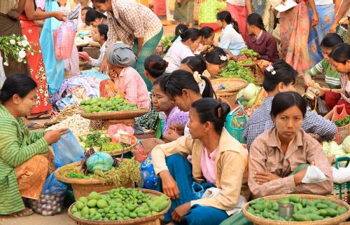 Marché local Nyaung U